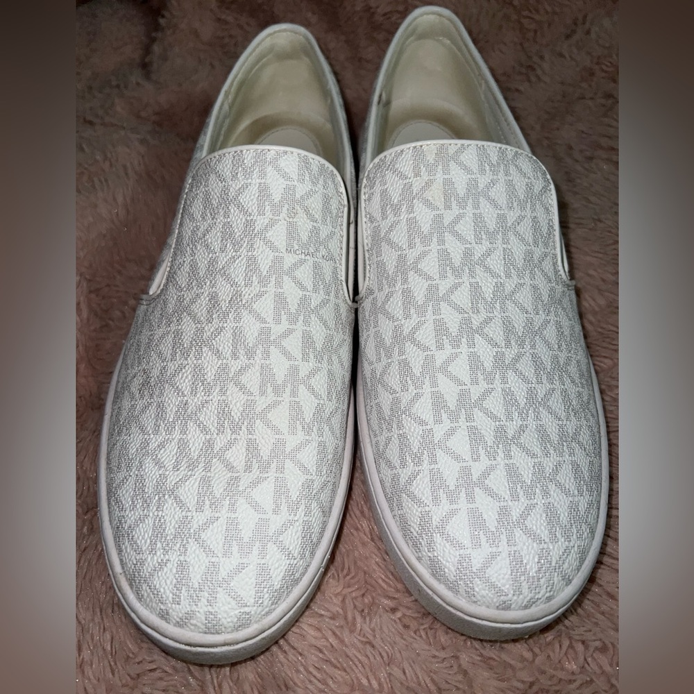 WOMENS MK slip on shoes ✨